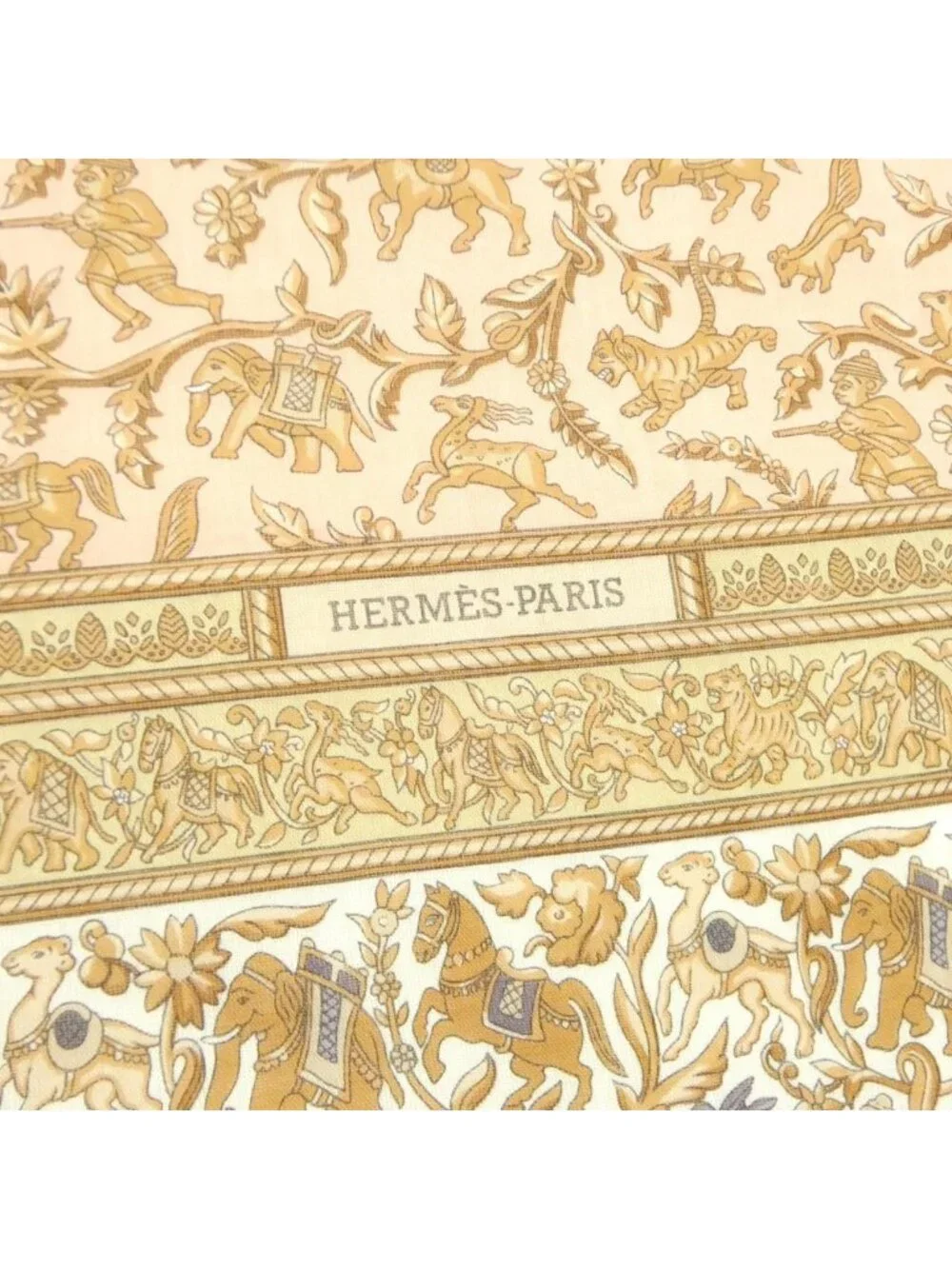 ★SOLD★ Hermes Chasse en Inde Carre Scarf - Picture 2 of 4